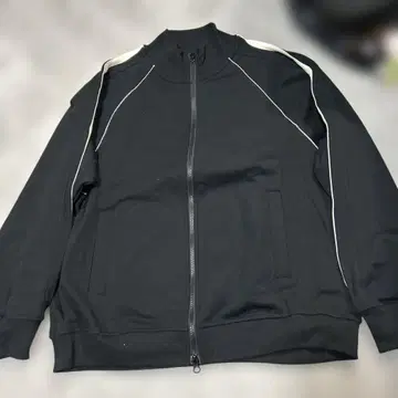 PAGEBOY 블랙 점퍼