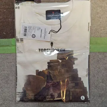 미개봉 새상품 TorchTorch 엘든링 은둔자 T셔츠 화이트 L