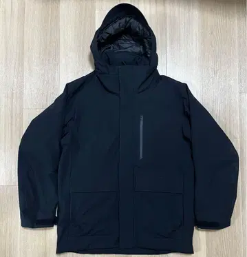 유니클로 UNIQLO 하이브리드 다운 후드티 M 사이즈 블랙