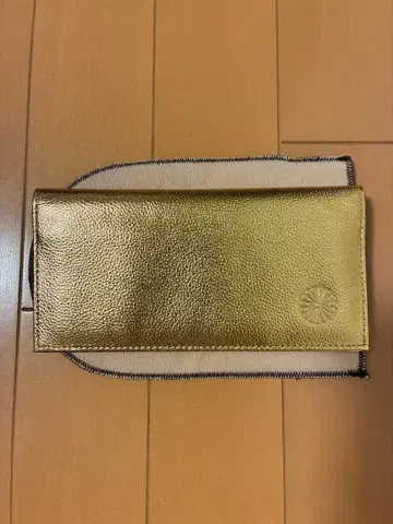 새상품급 황궁 장지갑 골드 가죽