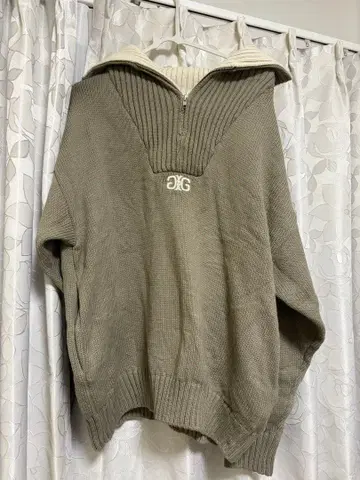 GYDA 카키 니트 스웨터