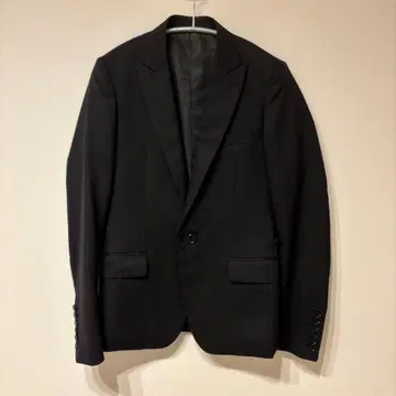 Pledge 블랙 테일러드 자켓