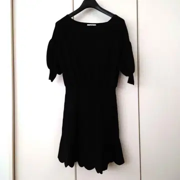 snidel 택 포함 새상품 스캘럽 니트 원피스