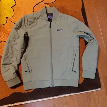 patagonia 올리브 카키색 XS 점퍼