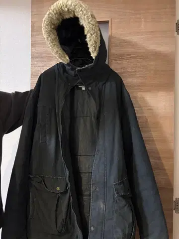 구제 의류 bench 퍼 달린 밀리터리 자켓