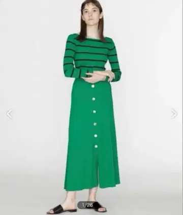 플레어 리브 니트 스커트 그레이스 콘티넨탈