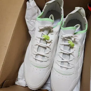 화이트/그린 스니커즈 레이스업 28cm