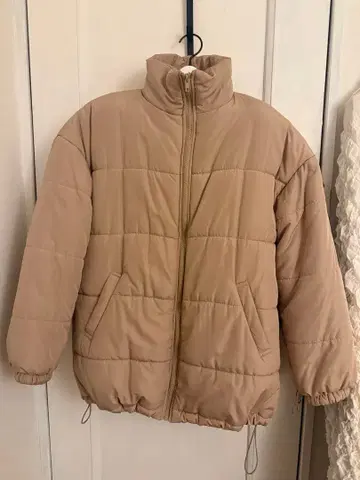 베이지 퀼팅 다운 자켓 (충전솜)