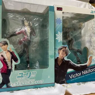 유리!!! on ICE 빅토르 피규어 세트
