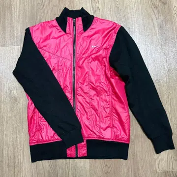 [ 새상품급 ] Nike 핑크 블랙 자켓 M 사이즈