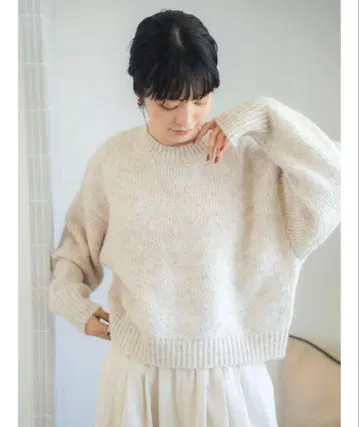 Ungrid 컬러 모헤어 혼방 루즈 니트 아이보리 니트/스웨터