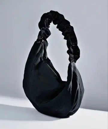 OUAT OFFICE BAG 택 포함 미사용 새상품 블랙