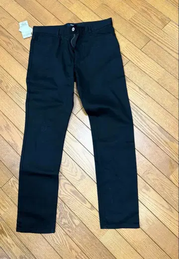 빔즈 베이직 스키니 팬츠 미사용 택 포함 스트레치 L 블랙