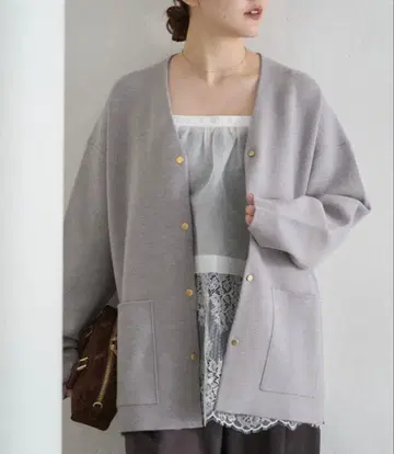 IENA 도트 버튼 V넥 가디건