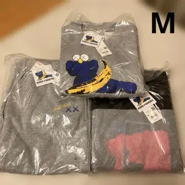 유니클로 카우스 맨투맨 미사용 새상품 M 사이즈