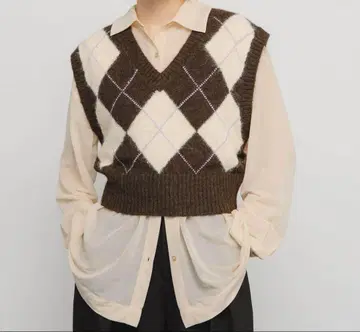 KBF 아가일 니트 베스트