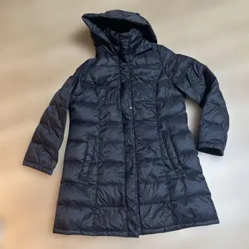 새상품급 울트라 라이트 하이브리드 다운 후드 경량 L 블랙