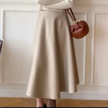 [ 새상품/완판 사이즈 ] BIRTHDAY BASH 새틴 본딩 스커트 S