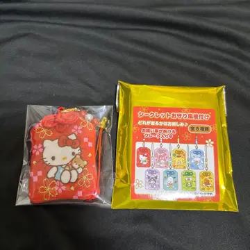 산리오 부적풍 끈 장식. 헬로키티