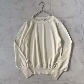 새상품급 언타이틀 니트 상의 펄 화이트 UNTITLED 울 따뜻한