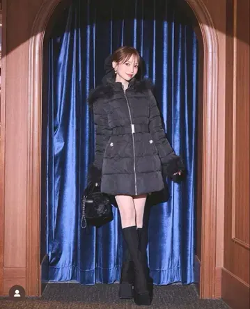 새상품 미셸 마카롱 다운 코트 XS 립 서비스 다리치 Rady