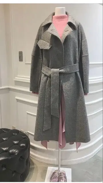 그레이 벨트 포함 롱 코트