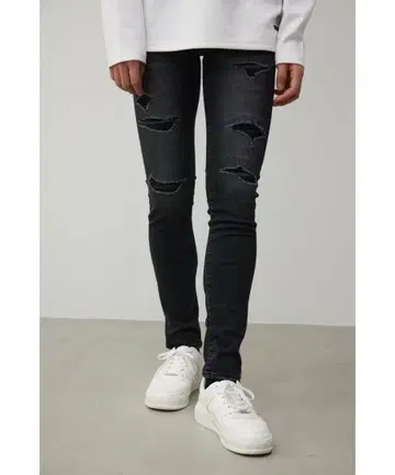 다크 그레이 스키니 데님 데미지 가공