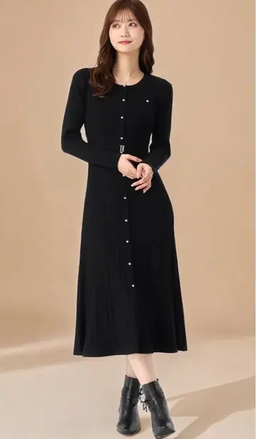 택 포함 미슈마슈 2025 가을/겨울 신상 라메 배색 니트 원피스