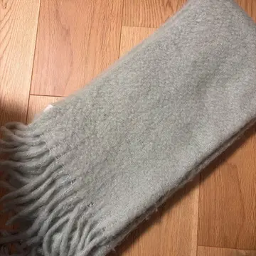 울 그린 머플러