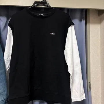 new balance 7부 소매 티셔츠 L 블랙/화이트