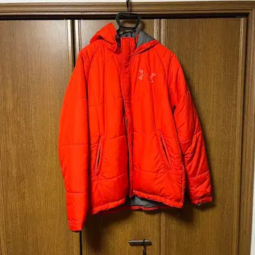 UNDER ARMOUR 후드 부착 다운 자켓 XL