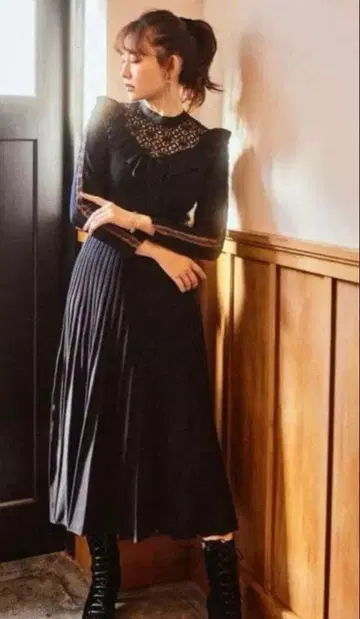 Herlipto For love 레이스 니트 드레스