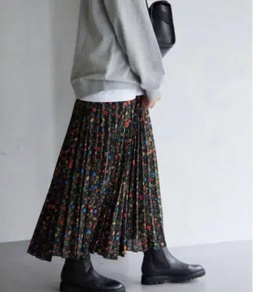 슬로브 이에나 보타니컬 플라워 플리츠 스커트 꽃무늬 멀티 컬러