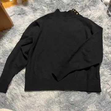 23구 블랙 터틀 니트 사이즈 38