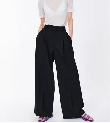 [미사용 새상품] 스터링 루어 r 스트레이트 팬츠 사이즈 2 블랙