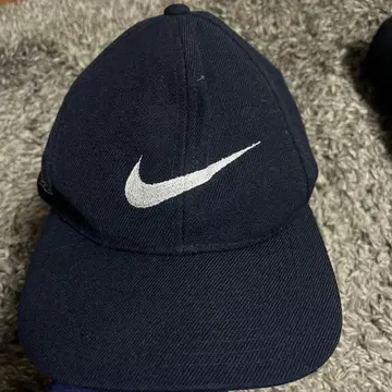Nike 90s 네이비 야구 모자