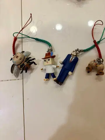 우 전염됩니다 스트랩 4체