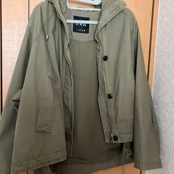 ZARA 밀리터리 자켓