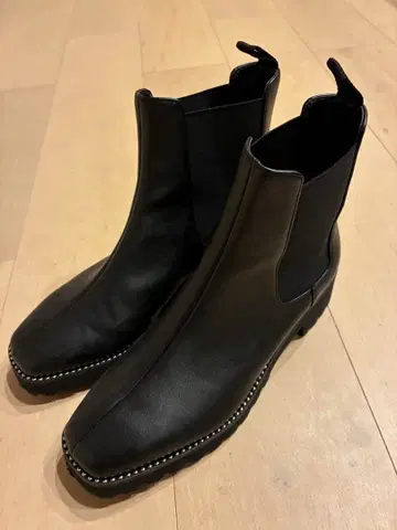 [ 새상품급 ] 블랙 가죽 사이드 고어 부츠 23.5cm 여성용