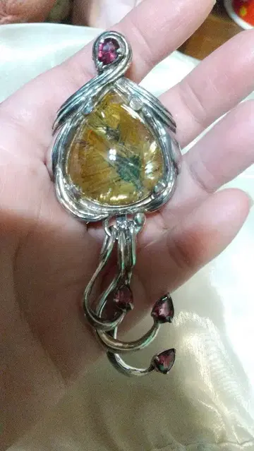 핸드메이드 펜던트 탑 [ 루틸 쿼츠 ]