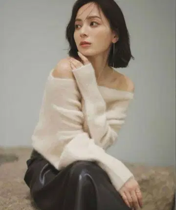 anuans 라쿤 폭스 오프숄더 니트 풀오버 LBG