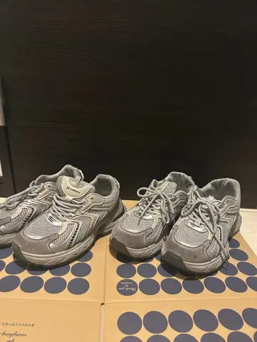 한국 스타일 통굽 스니커즈 그레이 2족 세트 노브랜드 대드 스니커즈