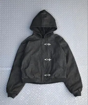 토글 후크 리지드 액티브 자켓 블랙