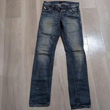 다크 블루 스트레이트 레그 데님