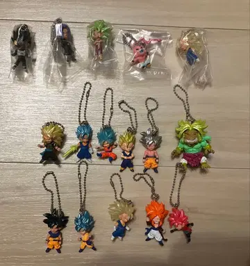 미개봉 포함 UDM 드래곤볼 모음 16체