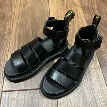 닥터마틴 Dr.Martens 샌들 UK5