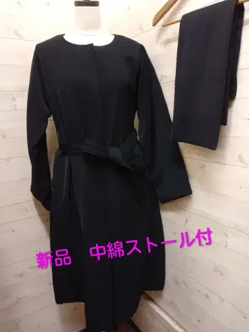 새상품 블랙 스톨과 벨트 포함 충전솜 롱 코트