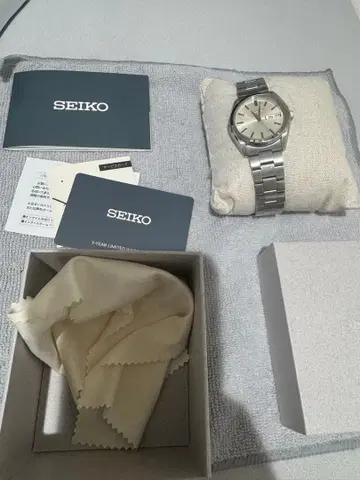세이코 SEIKO SELECTIONS 시리즈 쿼츠 SBTH007