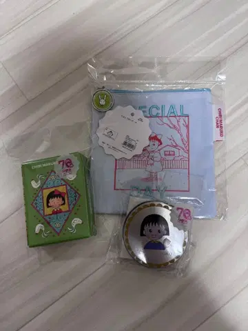 쓰리코인즈 리본 치비 마루코짱 콜라보