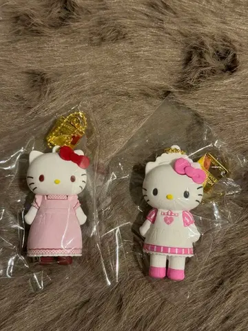 헬로키티전 시크릿 마스코트 참 2세트